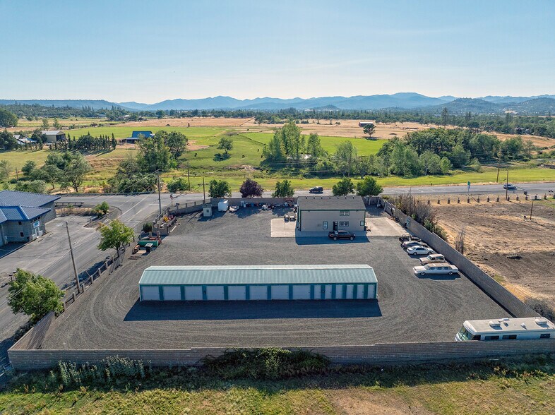 More Photos Of 21 Ball Rd, Eagle Point Warehouse For Sale