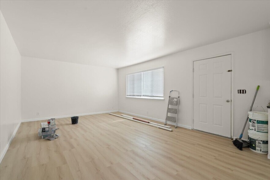 More Photos Of 590 Stoney Ct, Gilroy Apartments For Sale