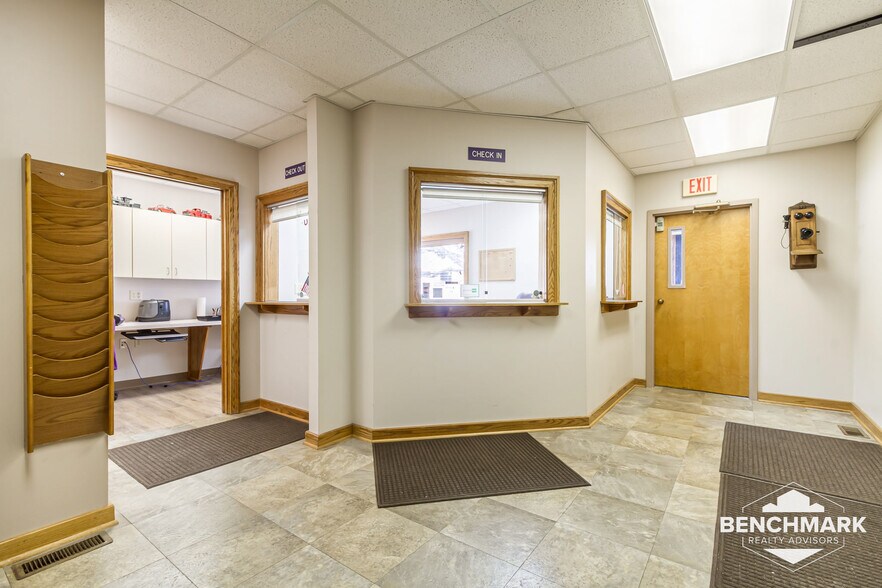 More Photos Of 199 Parrish St, Canandaigua Medical For Sale