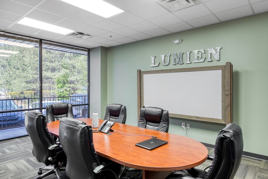 More Photos Of 3050 Matlock Dr, Kennesaw Light Manufacturing For Sale