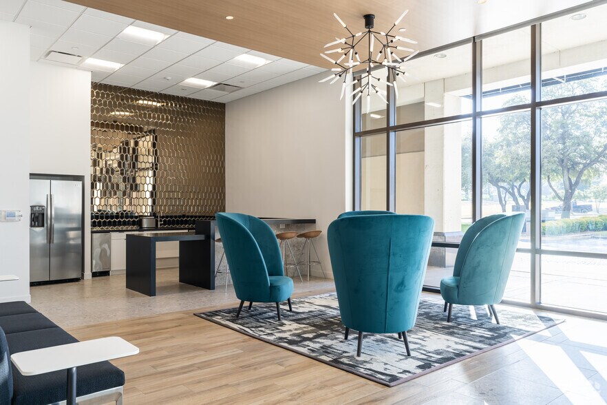 More Photos Of 545 E John Carpenter Fwy, Irving Office For Lease