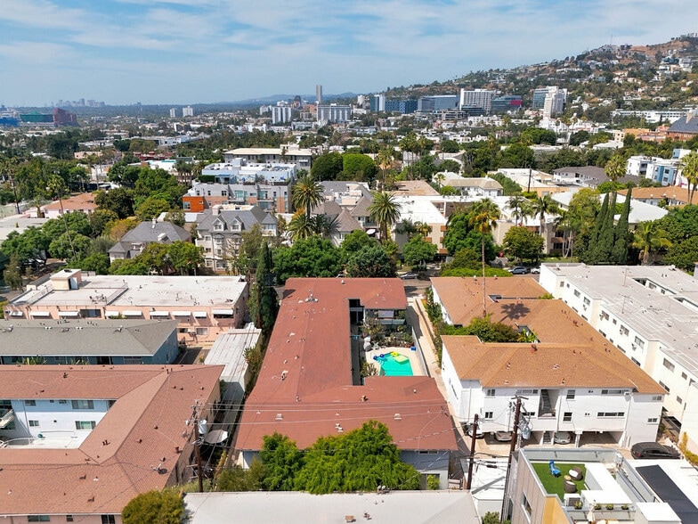 More Photos Of 1218 N Laurel Ave, West Hollywood Apartments For Sale