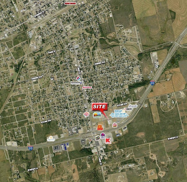 More Photos Of 309 NE Georgia Ave, Sweetwater Storefront Retail Office For Lease