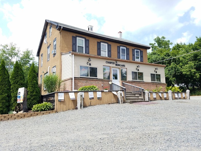 Primary Photo Of 140 Barto Rd, Barto Restaurant For Sale