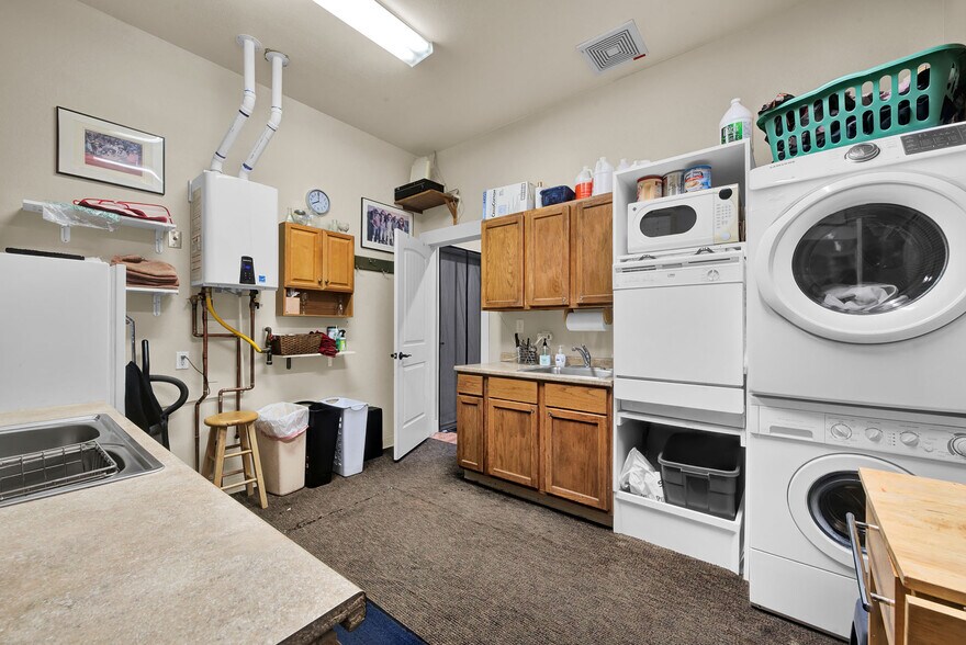 More Photos Of 4029 W State St, Boise Office For Sale