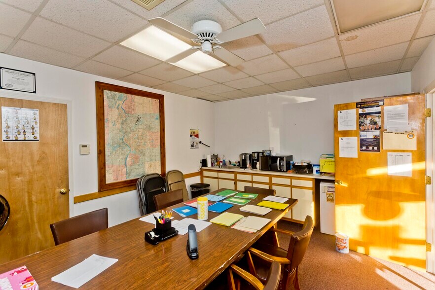 More Photos Of 55 Main St, Chicopee Storefront Retail Office For Lease