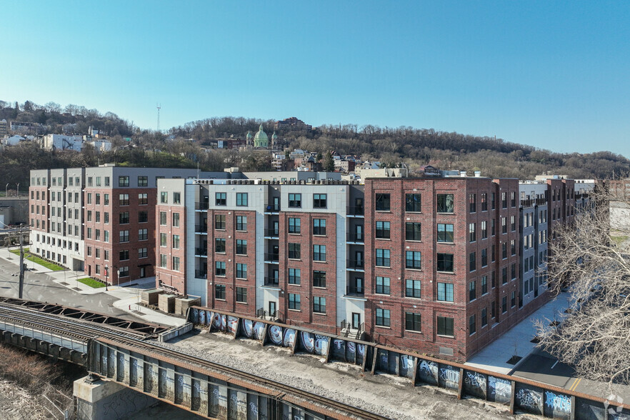 Primary Photo Of 3234 Liberty Ave, Pittsburgh Apartments For Lease