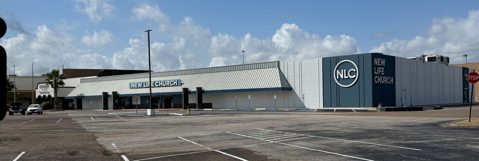 Primary Photo Of 5801 McArdle Rd, Corpus Christi General Retail For Lease