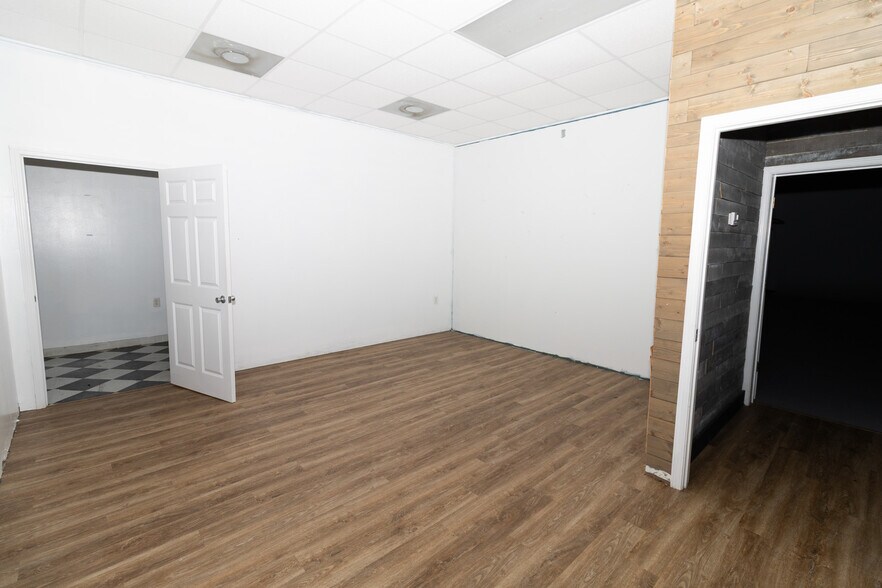 More Photos Of 635 Petro Point Dr, Lake Charles Office For Sale