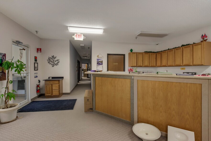More Photos Of 653 Tower Dr, Cadott Manufacturing For Sale