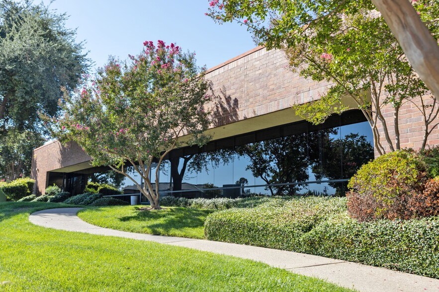 Primary Photo Of 11231 Gold Express Dr, Gold River Loft Creative Space For Lease