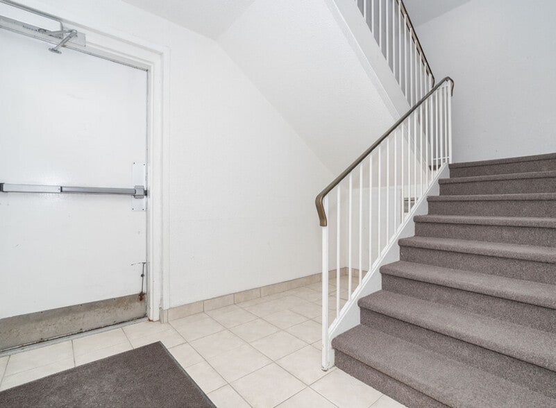 More Photos Of 1 Robert St, Arnprior Apartments For Sale
