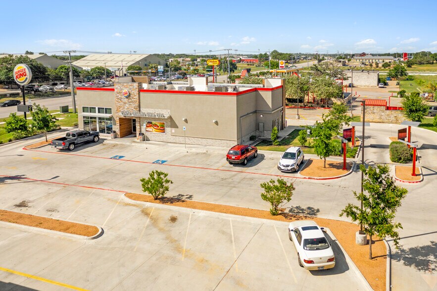 More Photos Of 1450 S Water St, Burnet Fast Food For Sale