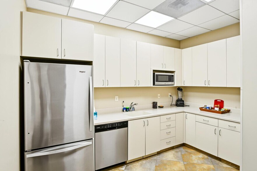 More Photos Of 550 Price Ave, Redwood City Office For Sale