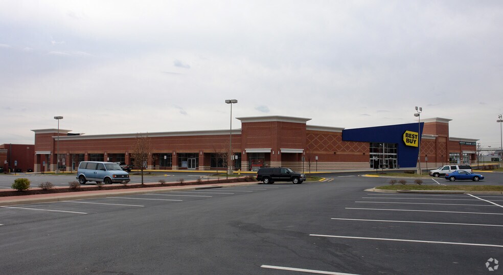 More Photos Of 1425-1475 Stafford Market Plz, Stafford Storefront For Lease
