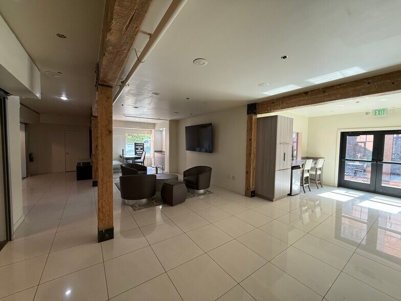 More Photos Of 2 W Saint George Blvd, Saint George Office For Lease