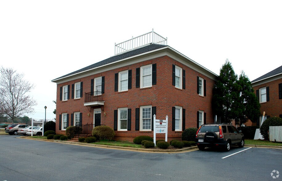 More Photos Of 2547 Lafayette Plaza Dr, Albany Unknown For Lease