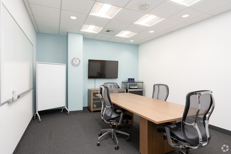 More Photos Of 600 Stewart St, Seattle Office For Lease