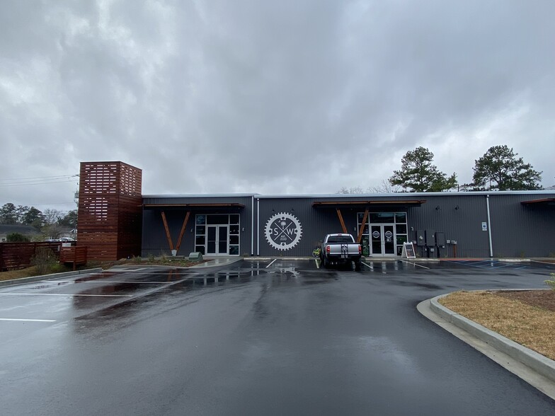 Primary Photo Of 605 N Main St, Summerville Storefront Retail Office For Lease