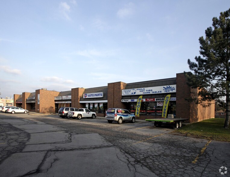 More Photos Of 1030-1050 Speers Rd, Oakville Warehouse For Lease