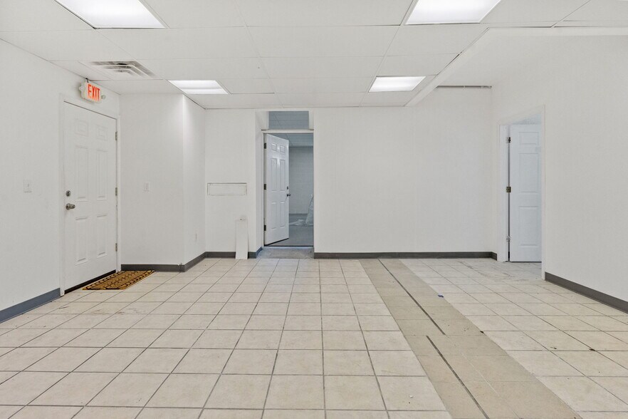 More Photos Of 1476-1480 State St, Schenectady Freestanding For Sale