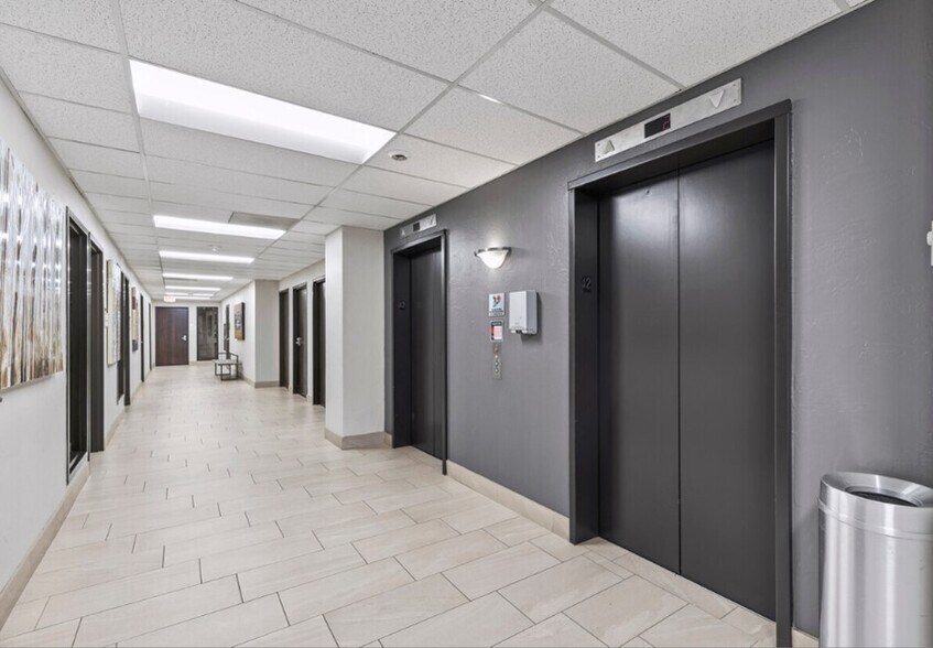 More Photos Of 2601 Scott Ave, Fort Worth Office For Lease