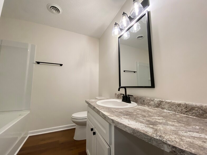 More Photos Of 1127 Rutherford Rd, Greenville Apartments For Sale