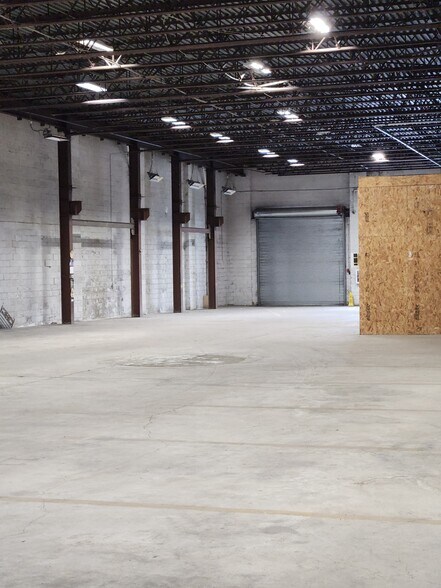 More Photos Of 2019 Washington Ave, Philadelphia Warehouse For Lease