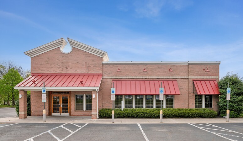 Primary Photo Of 1369 Bristol Pike, Bensalem Restaurant For Lease