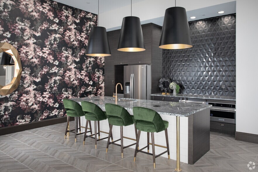 More Photos Of 4040 Gateway Dr, Fairfax Apartments For Lease