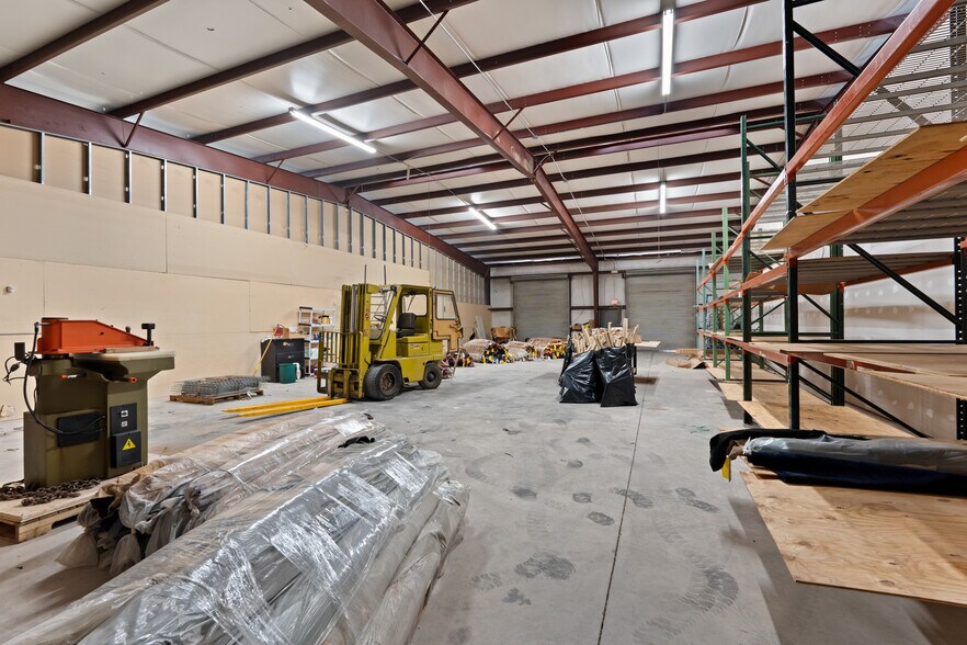 More Photos Of 30 Windsor Road, Savannah Industrial For Lease