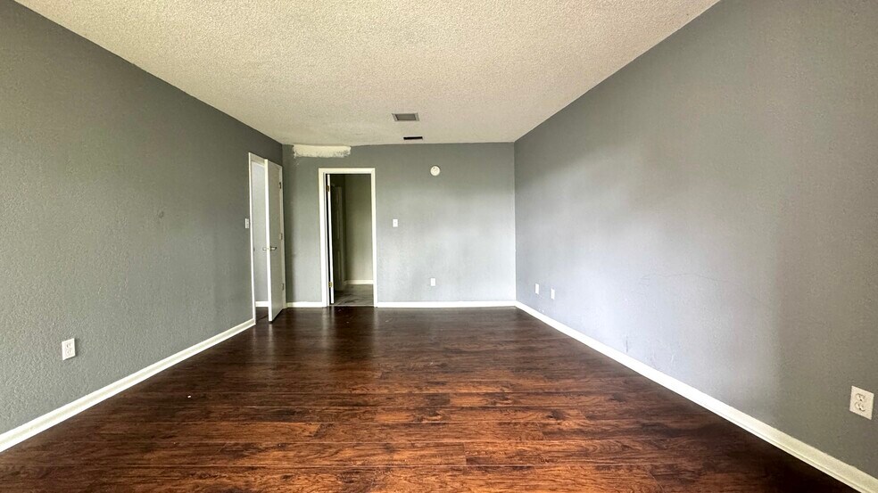 More Photos Of 6270 Aquarius Dr, Alpine Apartments For Sale