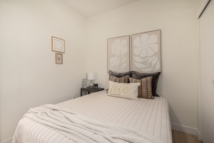 More Photos Of 1728 W Sherman St, Phoenix Apartments For Sale