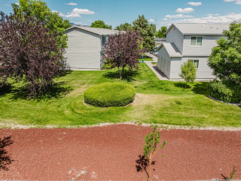 More Photos Of 720 Broyles Ranch Rd, Battle Mountain Apartments For Sale