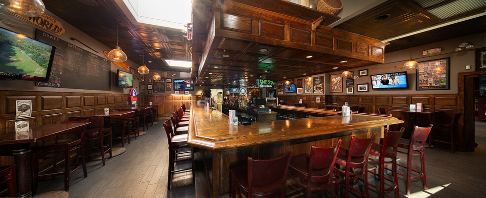 More Photos Of 4195 Washington St, Boston Bar For Sale
