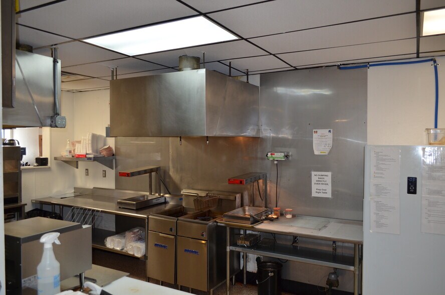 More Photos Of 139 Green St, Bushnell Freestanding For Sale