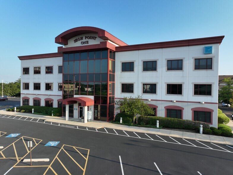 More Photos Of 9500 Bormet Dr, Mokena Office For Lease