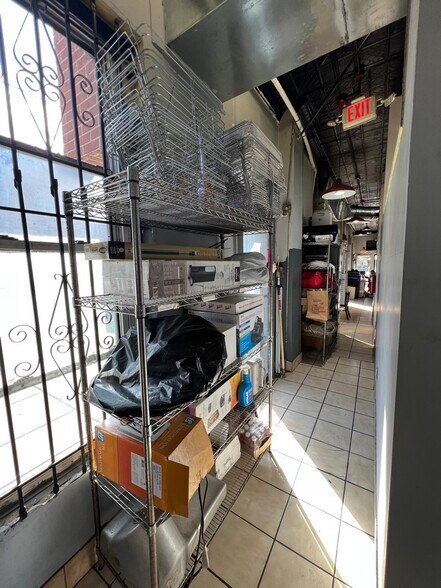 More Photos Of 520 Jersey Ave, Jersey City Storefront Retail Residential For Lease