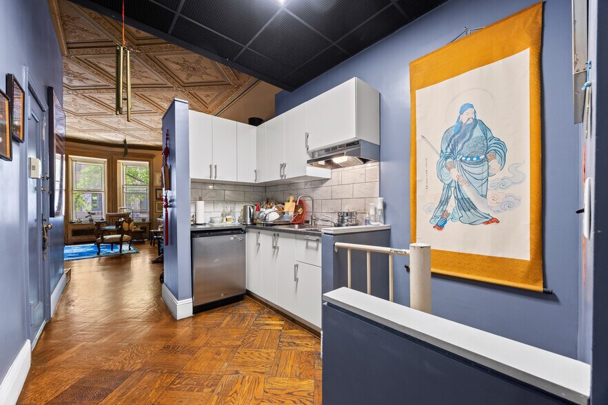 More Photos Of 311 W 78th St, New York Apartments For Sale