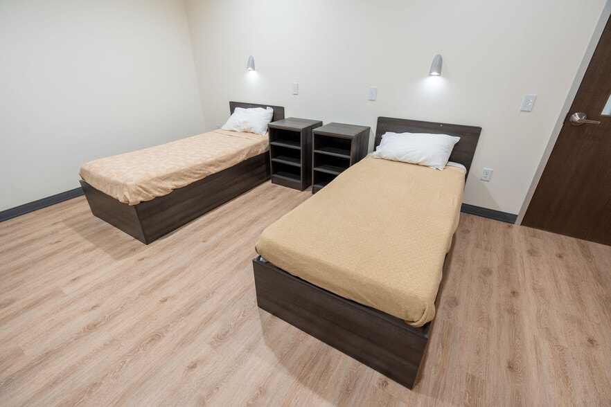 More Photos Of 1841 N 24th St, Phoenix Rehabilitation Center For Sale