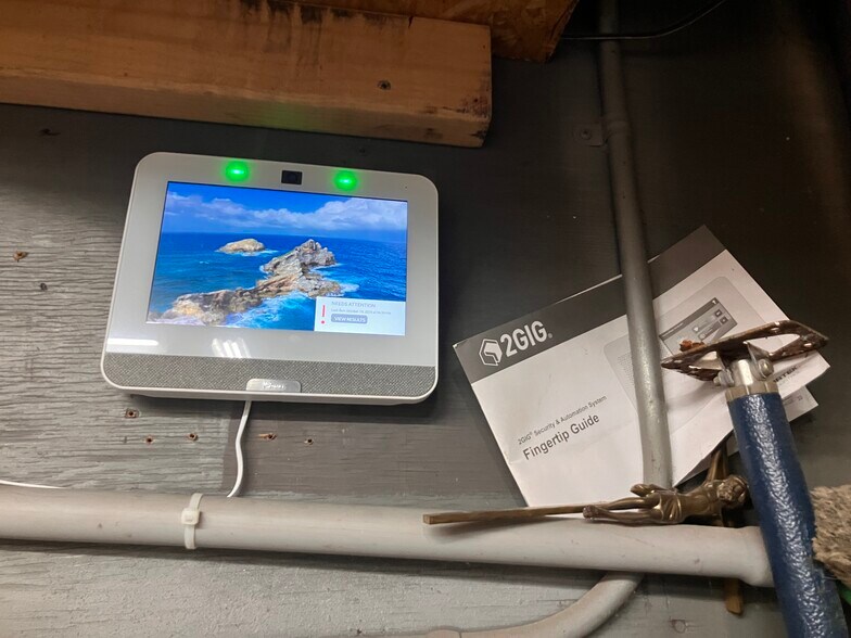 More Photos Of 121 78th St, Niagara Falls Service For Sale