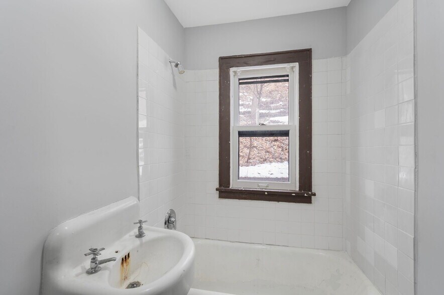 More Photos Of 487 Grand Ave, Saint Paul Apartments For Sale