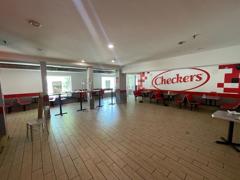 More Photos Of 133-18 Guy R Brewer Blvd, Jamaica Fast Food For Lease