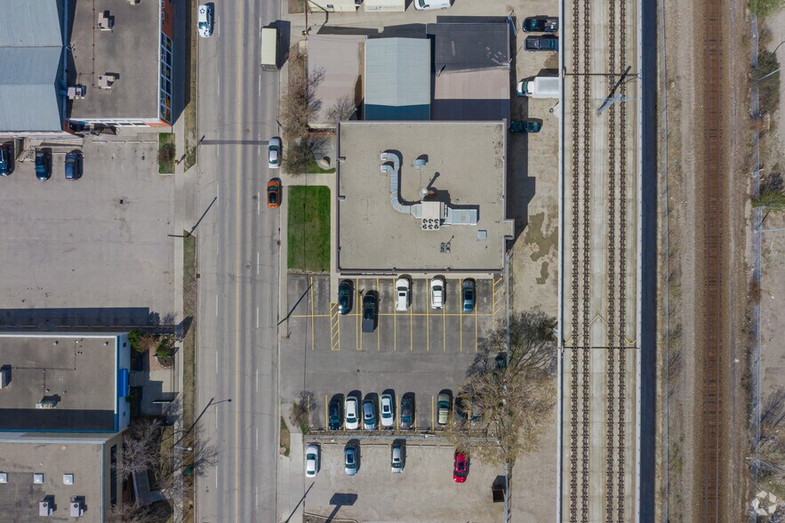 More Photos Of 1822 10th Ave SW, Calgary Office For Lease