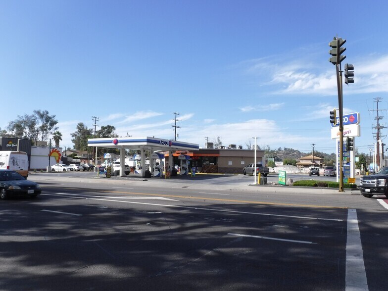 More Photos Of 1015 Main St, Ramona Service Station For Sale