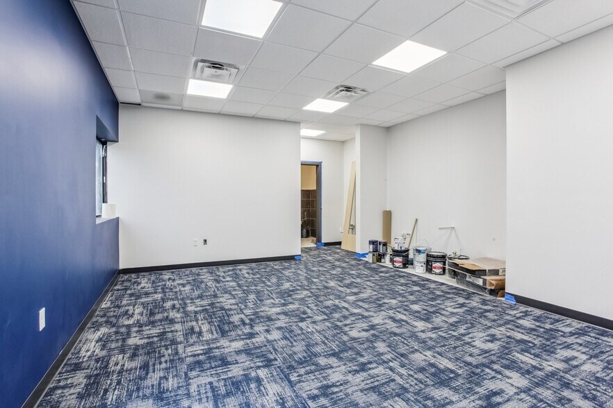 More Photos Of 405 S Pierce Ave, Louisville Warehouse For Lease