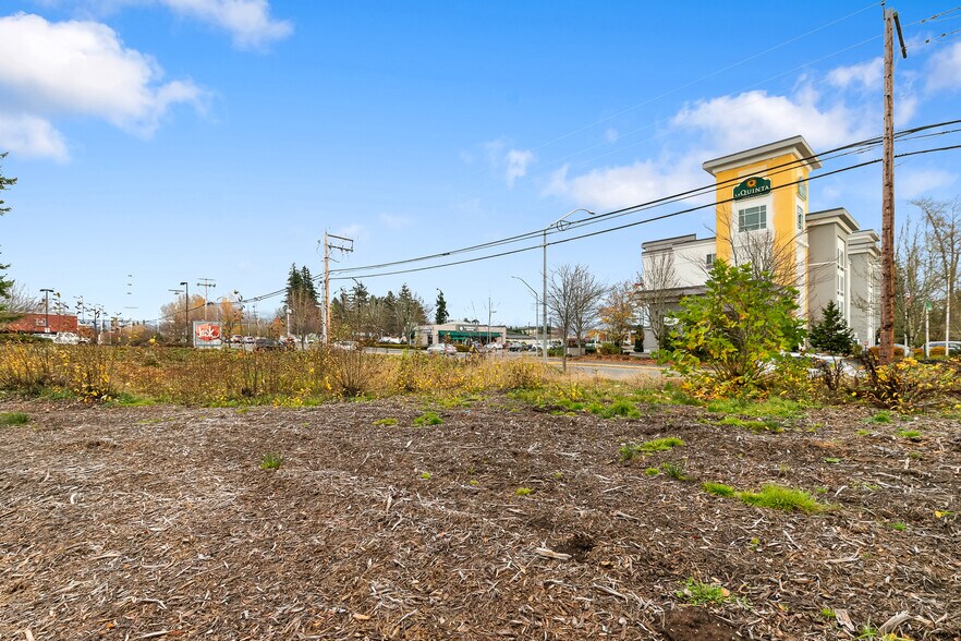 More Photos Of 1108 W Bakerview Rd, Bellingham Land For Lease