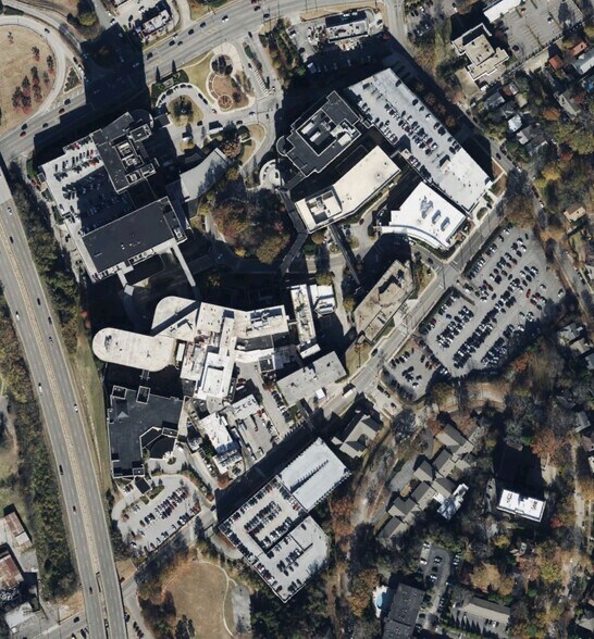 More Photos Of 2660 10th Ave S, Birmingham Medical For Lease