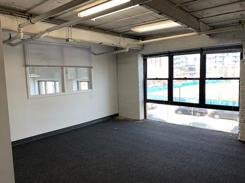 More Photos Of 1410-1440 N Kingsbury St, Chicago Manufacturing For Lease