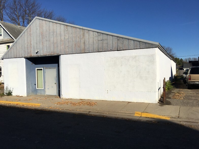 More Photos Of 390 State St N, Eden Valley Freestanding For Sale